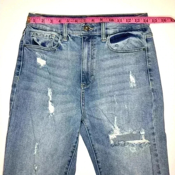 Sneak Peek Womens Jeans Straight Leg Destroyed Distressed Light Wash Size 29 - Picture 6 of 10